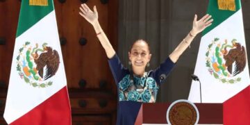 Desde el Zócalo, Claudia Sheinbaum presenta estrategia para fortalecer la economía de México