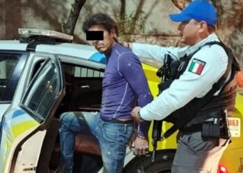 Detienen a hombre por robo de material en obra en Monterrey, Nuevo León