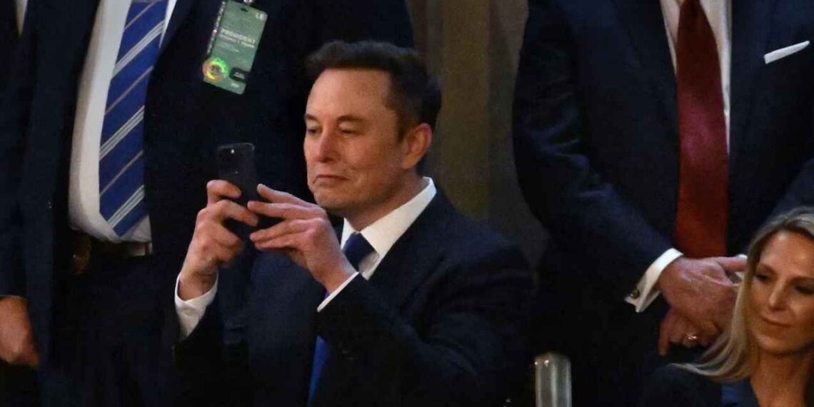 Elon Musk fusiona X y xAI en una operación valuada en 45 mil millones de dólares