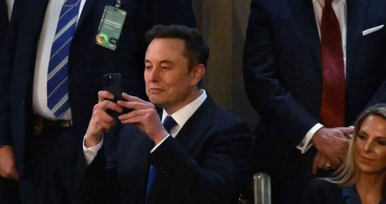 Elon Musk fusiona X y xAI en una operación valuada en 45 mil millones de dólares