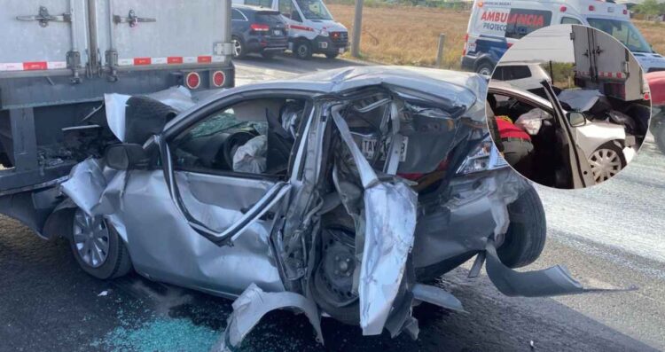 Escobedo: Fuerte accidente entre tráileres y un vehículo en el Libramiento Noreste deja a un conductor herido