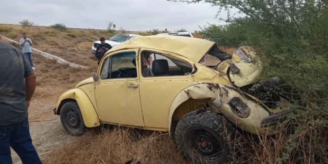 estudiante vocho Mante-González
