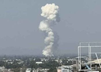 Explosión en taller de pirotecnia en Tultepec provoca incendio y moviliza a cuerpos de emergencia