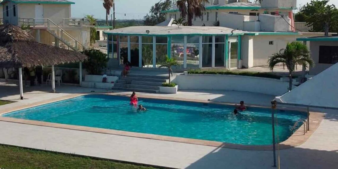 Extorsionadores manipulan a empleado de hotel para cometer robo en Ciudad Madero