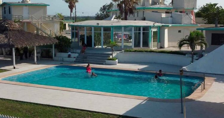 Extorsionadores manipulan a empleado de hotel para cometer robo en Ciudad Madero