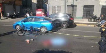Fallece motociclista al ser arrollado por una pipa en la Alcaldía Cuauhtémoc, CDMX