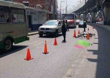 mujer embestida motocicleta Iztapalapa