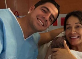 Gina Holguín y Andrés Vaca celebran el nacimiento de su hija Julia