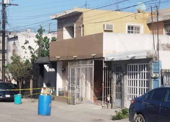 Hallan a pareja sin vida dentro de su casa en Hacienda el Mezquital, Apodaca