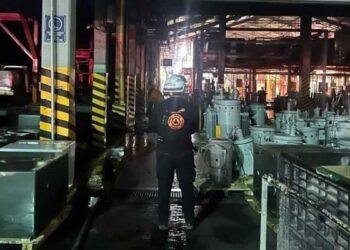 incendio-en-empresa-moviliza-cuerpos-de-emergencia-en-nl