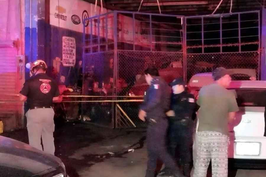 Incendio en un taller mecánico en Guadalupe deja sin vida a un masculino