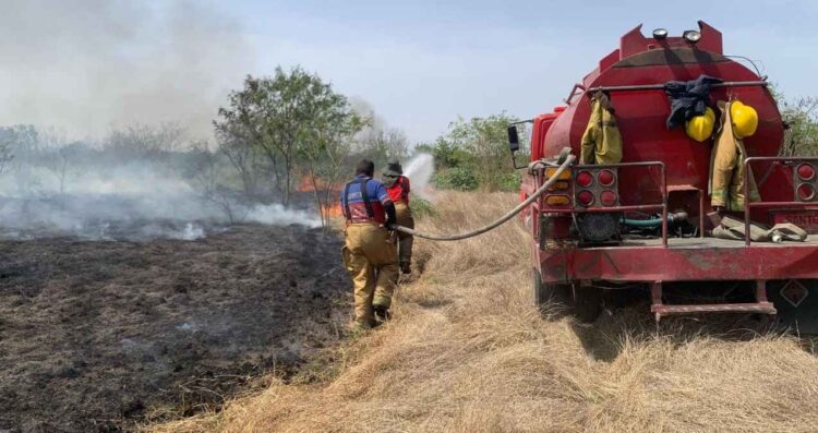 Incendios en aumento en Victoria: Protección Civil emite alerta
