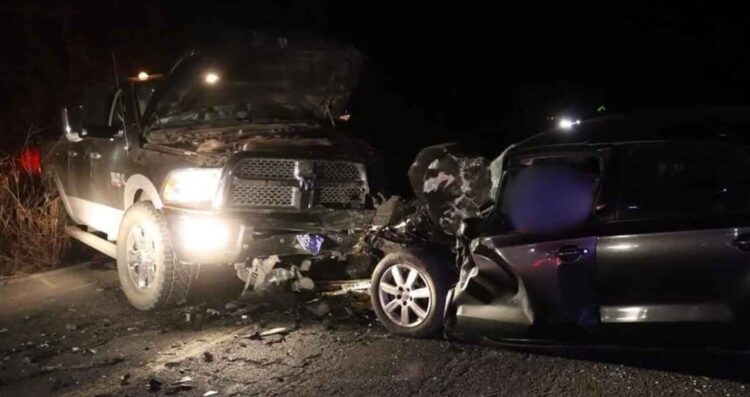 Joven pierde la vida al quedar prensado tras chocar en la Carretera a Saltillo