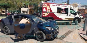 Jóvenes protagonizan aparatoso choque en el centro de Ciudad Victoria