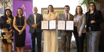 La UAT y la Asociación de Mujeres Jefas de Empresa firman convenio en la zona sur