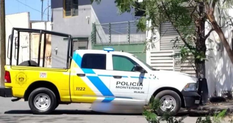 Monterrey: Fallece masculino en la Colonia Hidalgo mientras se dirigía al doctor