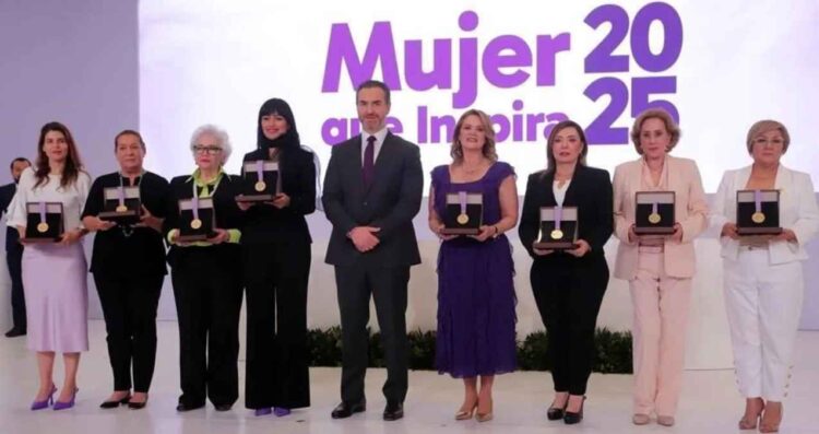 Monterrey reconoce a mujeres destacadas en diferentes ámbitos en el marco del 8M