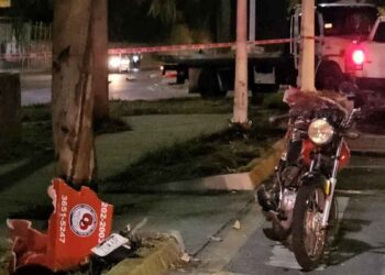 Motociclista grave choque Guadalajara