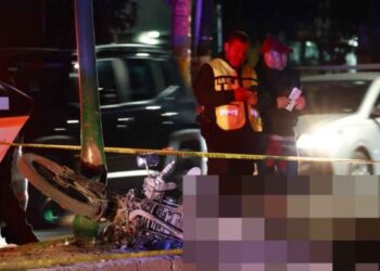 Motociclista muere tras chocar contra un poste en Edomex