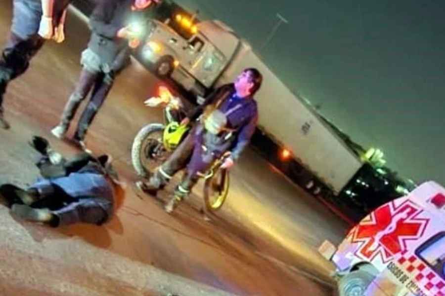 Motociclista pierde la vida tras chocar con un transporte de personal en Apodaca