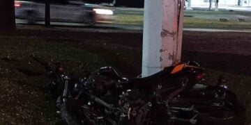 Motociclista pierde la vida tras impactarse contra un poste en Zapopan, Jalisco