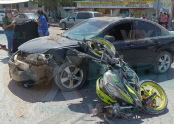 Motociclista queda herido tras fuerte choque en Ciudad Victoria