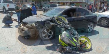 Motociclista queda herido tras fuerte choque en Ciudad Victoria