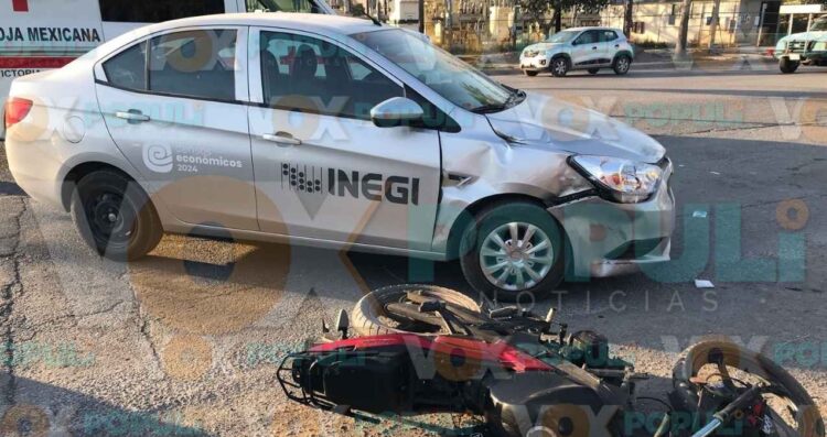 Motociclistas resultan heridos tras choque con automóvil del INEGI en Ciudad Victoria