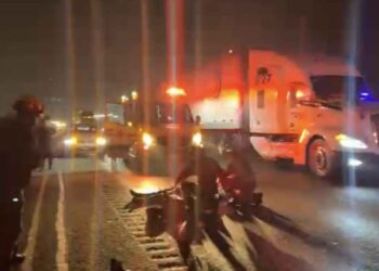 Muere conductor tras volcar su auto en Escobedo, Nuevo León