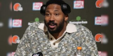 Myles Garrett contrato