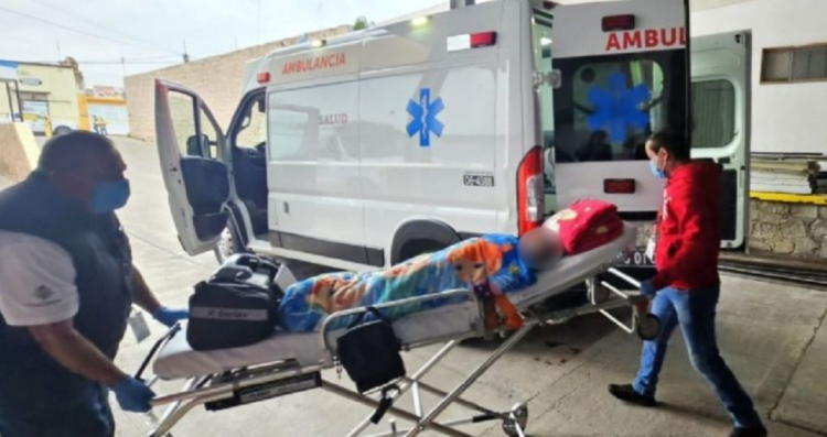 Niño de 8 años sufre grave accidente al caer de la azotea en Durango