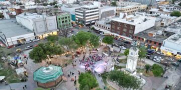 Nuevo Laredo horario madrugada