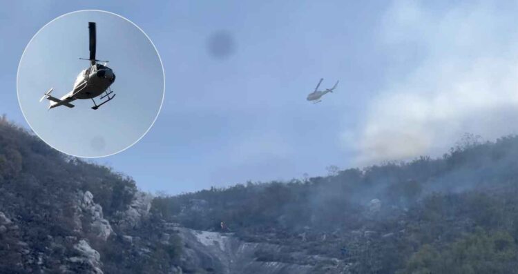 Nuevo León: Combaten incendio en el Cerro del Topo Chico con helicóptero