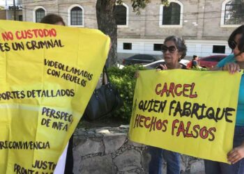 Padres en Tampico alzan la voz por derechos de sus hijos ante Fiscalía