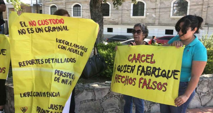 Padres en Tampico alzan la voz por derechos de sus hijos ante Fiscalía