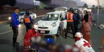 Peatón resulta herido en Monterrey tras ser atropellado en la Avenida Constitución
