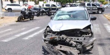 Policía de Zapopan, Jalisco es arrollado mientras acudía a reporte de emergencia