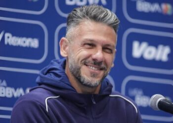 Rayados se reúne para decidir el futuro del DT Martín Demichelis en el equipo