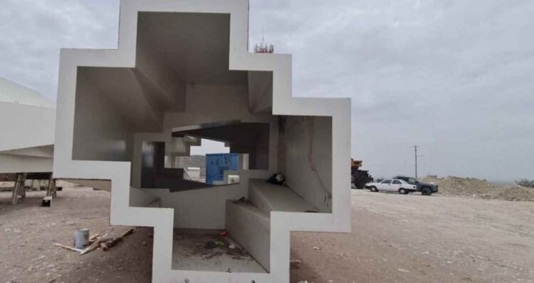 Rescata ITAVU proyecto olvidado; levantan cruz monumental en Tula