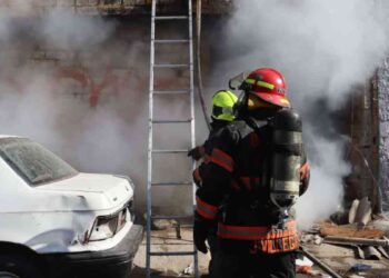 Se incendia vivienda en la colonia Constitución de Zapopan, Jalisco