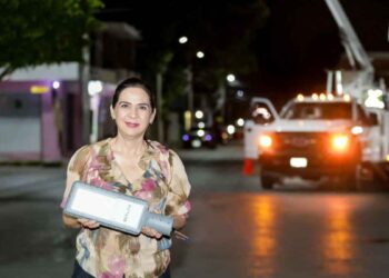 Supervisa Mónica la modernización del alumbrado público en Tampico