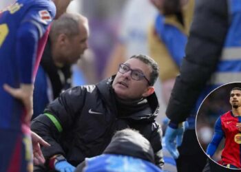 Médico del Barca muere y futbolistas piden suspender este partido  