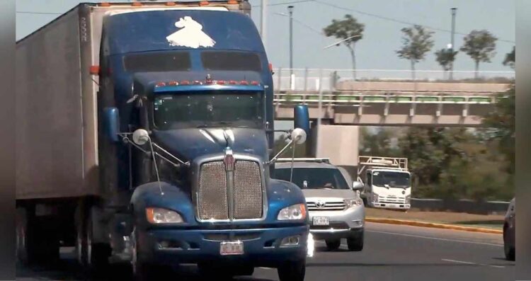 ¿Por qué se amparan transportistas en Nuevo León?