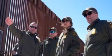 Trump anuncia la expansión del muro fronterizo con 11 kilómetros más