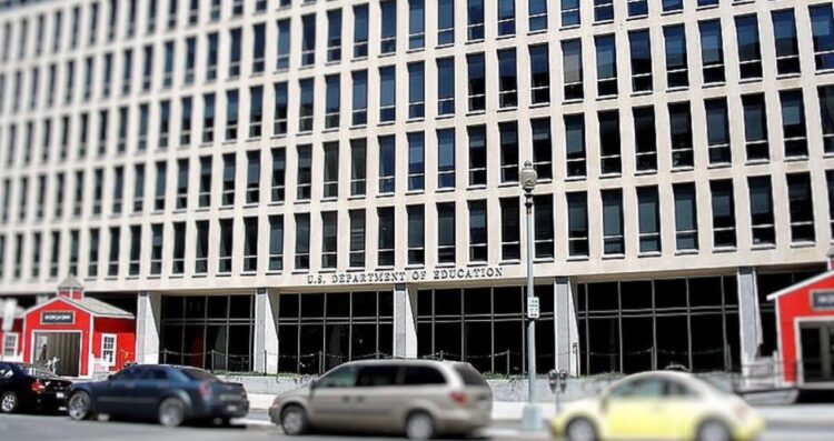 Cerradas las oficinas del Depto. de Educación en EU ¿Por qué?