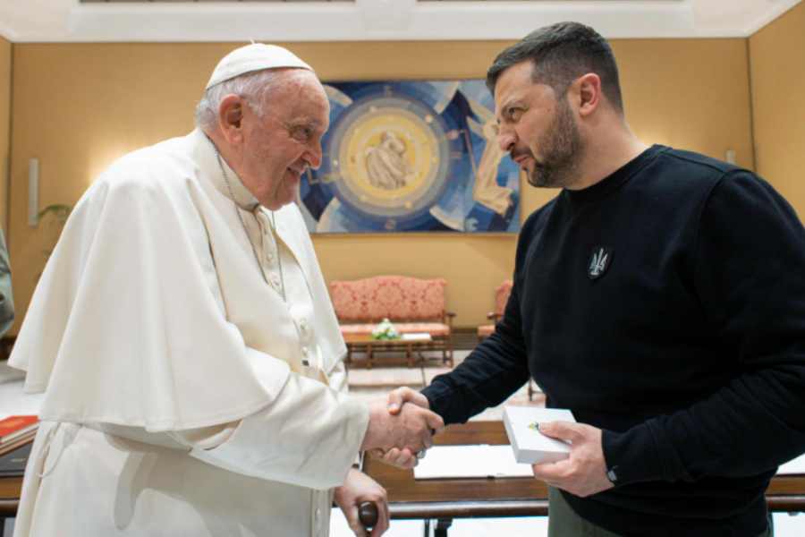 Ucrania solicita al Vaticano ayuda para liberar prisioneros y tregua con Rusia