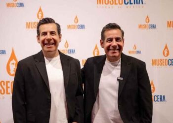 Yordi Rosado celebra 30 años de carrera con figura en el Museo de Cera de CDMX