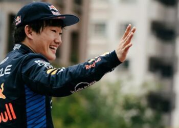 Yuki Tsunoda RB21
