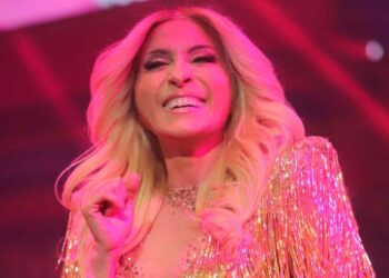Yuri revive su legado musical en Monterrey con un show lleno de nostalgia y energía