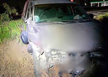 abandona camioneta Nuevo Laredo